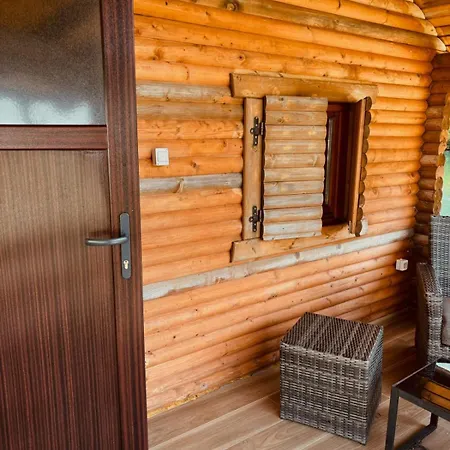 Riverside Chalet Una Holiday home *